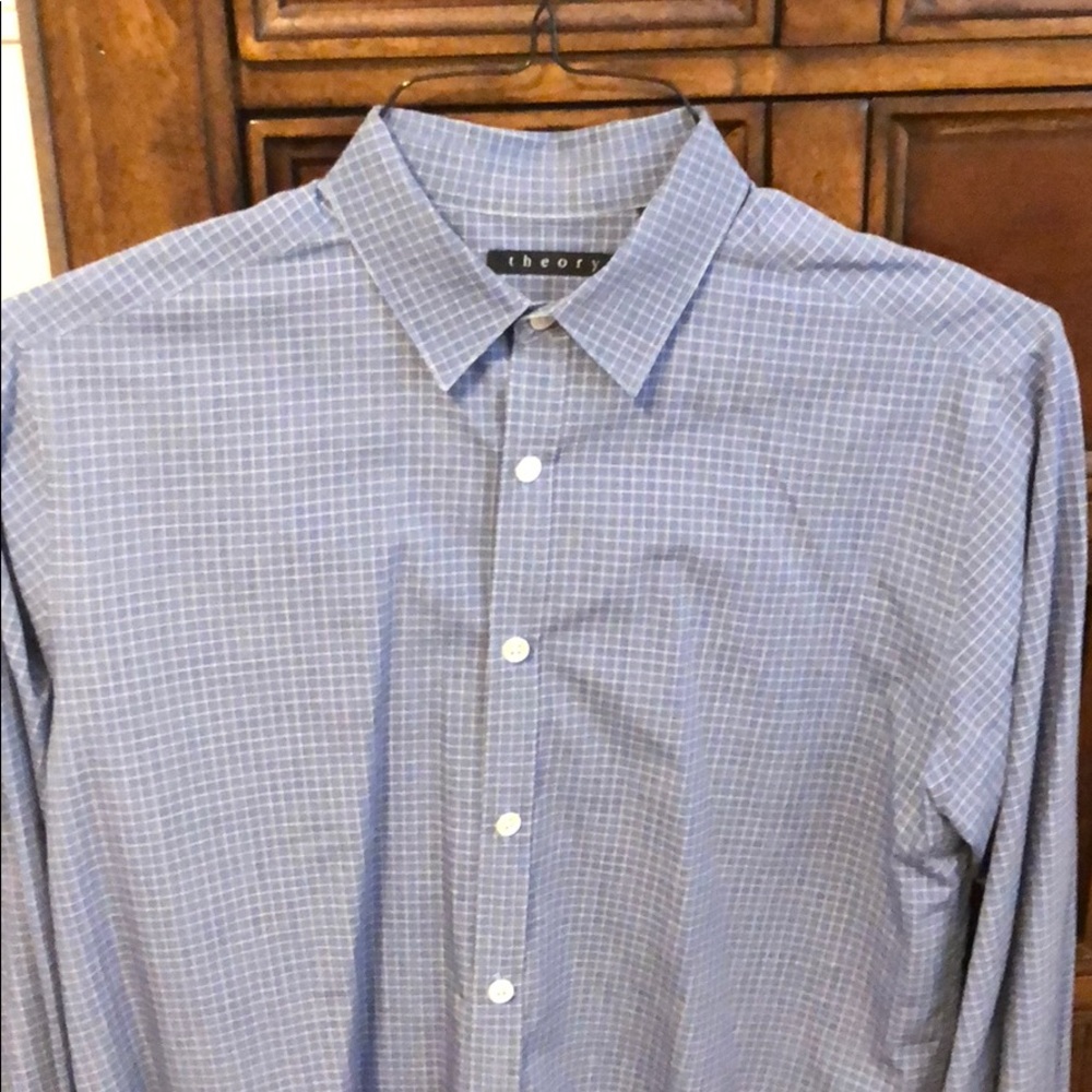 Theory Button up